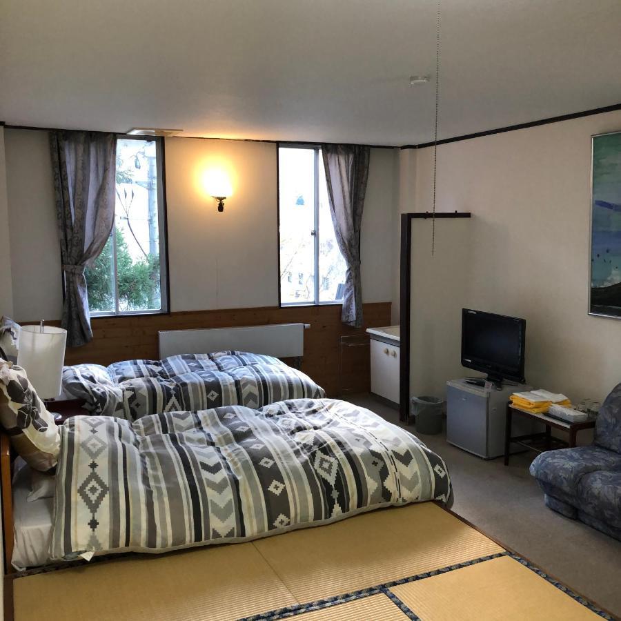 佩提于齐库苏酒店 2* 汤泽町